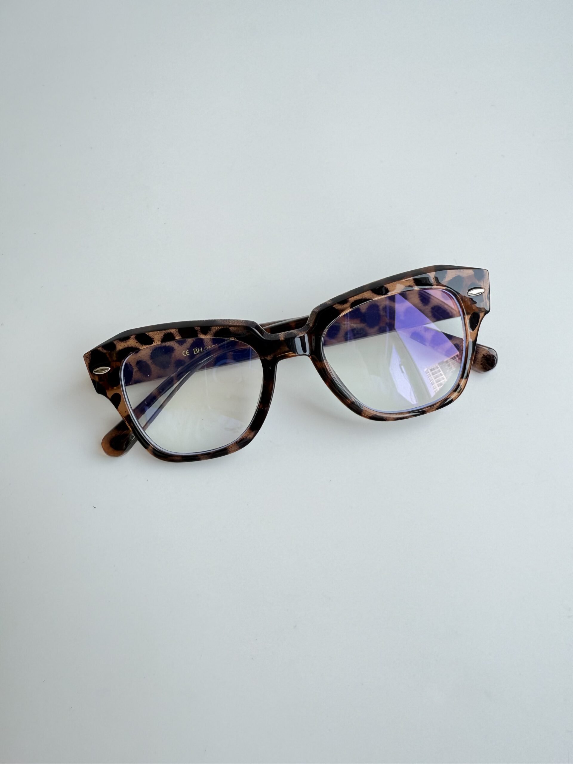 Hazel Mavi Işık Korumalı Leopar